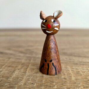 Vintage Danish teak wooden cat brooch/pin. Cat lovers gift. Animal collection.